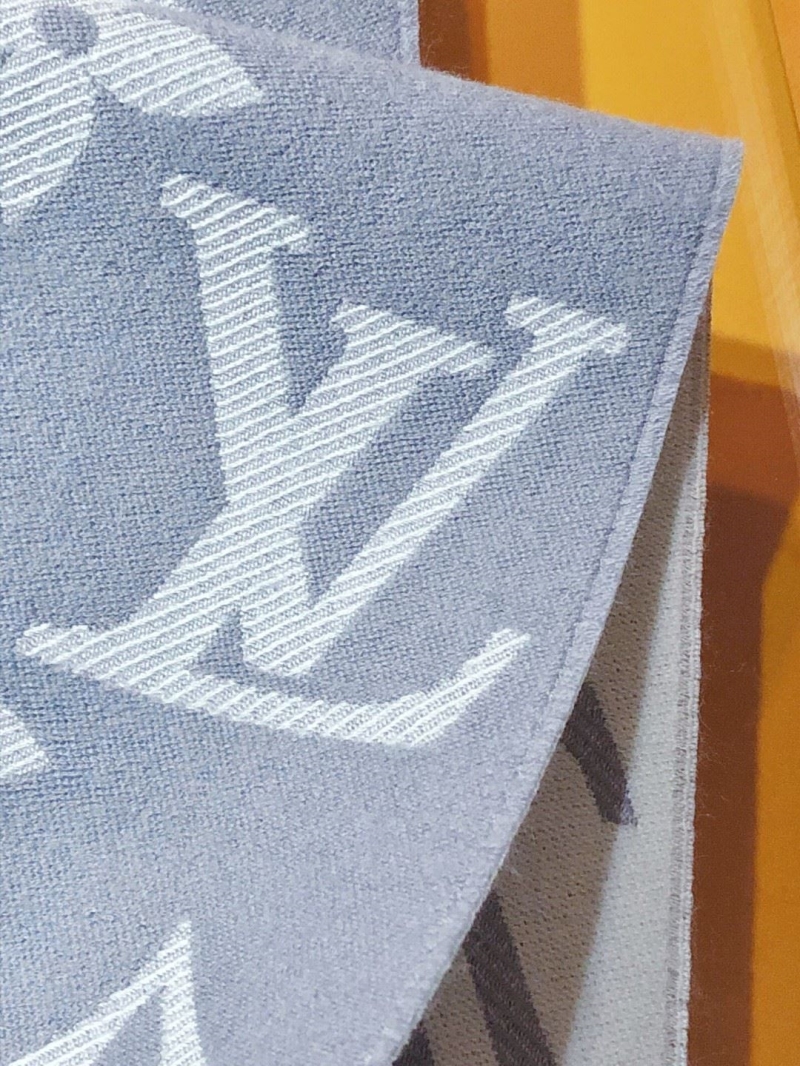 l0vis Vvtt0n